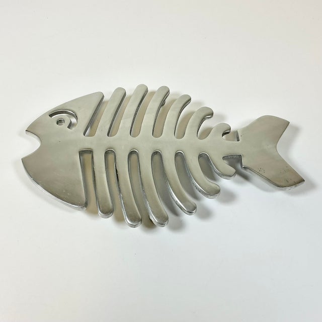 How fun is this aluminum fish trivet for your next summer soirée? It’s from our private collection and we have loved using...