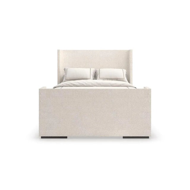 Dressed in a soft chenille fabric, this king bed brings an air of effortless elegance and enveloping comfort. Its simple,...