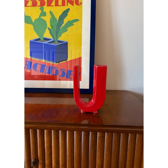 Space Age Red U Letter Shaped Ceramic Solifleur Vase, Marcel Radureau Ca. 1970 For Sale - Image 11 of 12