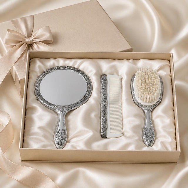 Florentine Neo-Rococo Italian Silver-Plated Vanity Set, 1980s, Set of 3 For Sale - Image 5 of 8