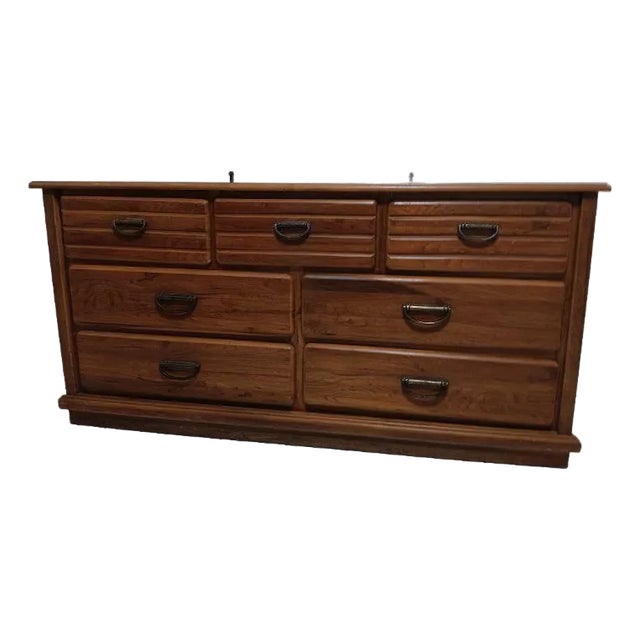 1980s Vintage Solid Oak Contemporary Rustic Farmhouse Style Dresser 7 Drawer For Sale