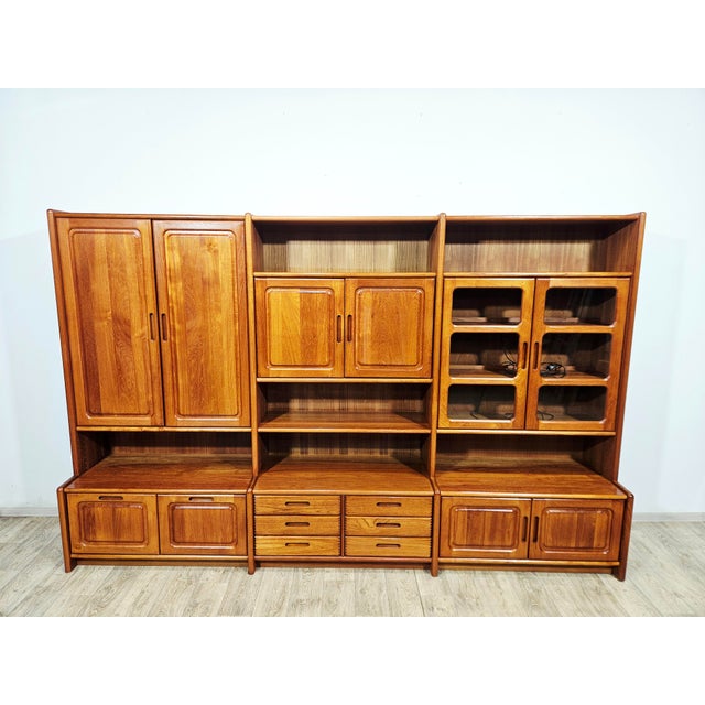 Dyrlund Vintage Danish Modular Shelving Unit in Teak from Dyrlund, 1960s For Sale - Image 4 of 18