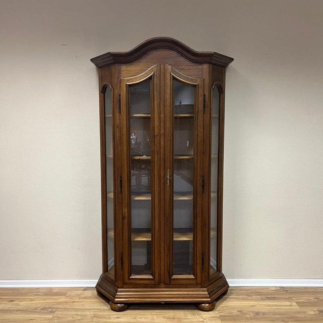Baroque Display Cabinet in Walnut For Sale - Image 16 of 16