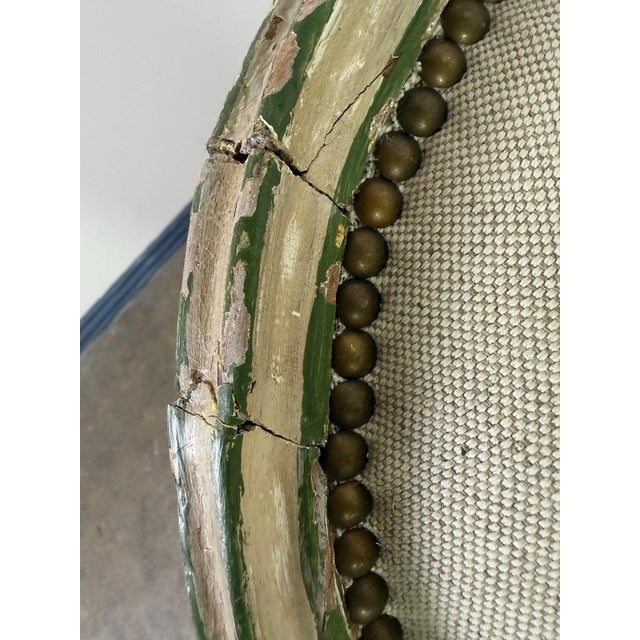 French Louis XV Style Tufted Chaise Lounge For Sale - Image 4 of 18