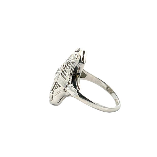 Mid 20th Century Art Deco 18k White Gold Diamond Filigree Ring, Size 6 For Sale - Image 5 of 8
