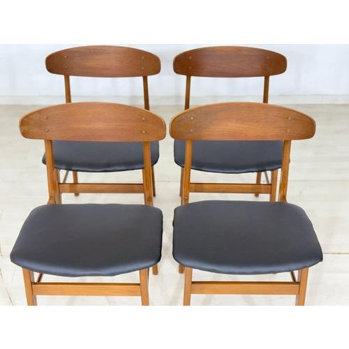 Vintage Danish Teak Chairs, Set of 4 For Sale - Image 4 of 12