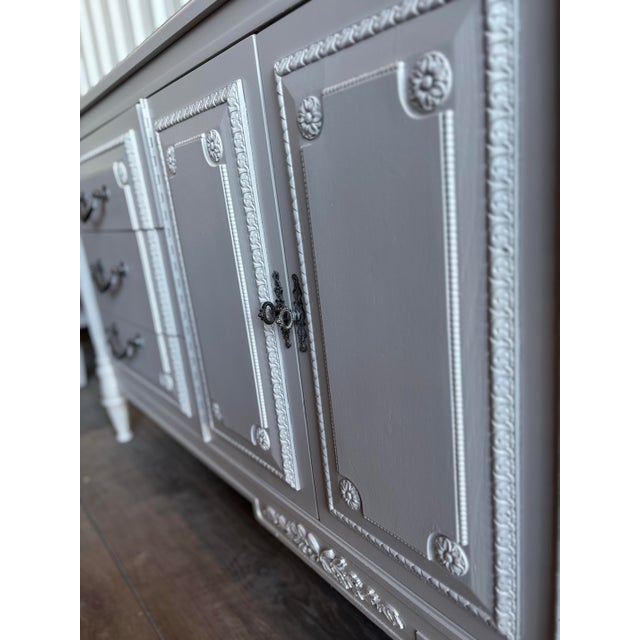 Wood 1970s French Provincial Dresser in Soft White With Carved Detailing and Cabinet Storage For Sale - Image 7 of 9