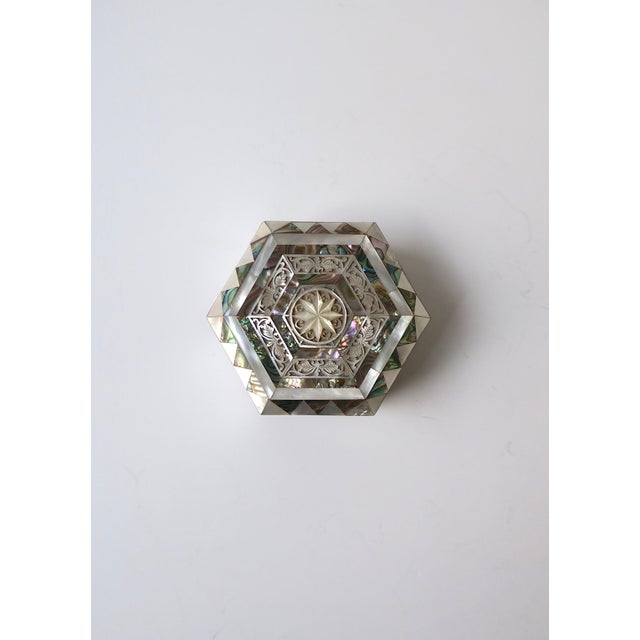 Islamic Mother of Pearl Abalone Seashell Jewelry Box, Moorish Design Style, 20th C For Sale - Image 3 of 9