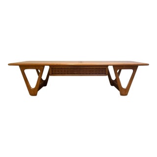 Lane Perception Mid Century Modern Walnut Coffee Table C. 1960 For Sale