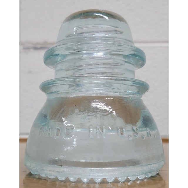 This is a gorgeous clear vintage glass Hemingray insulator. “Hemingray-42” Several insulators in stock of different sizes...