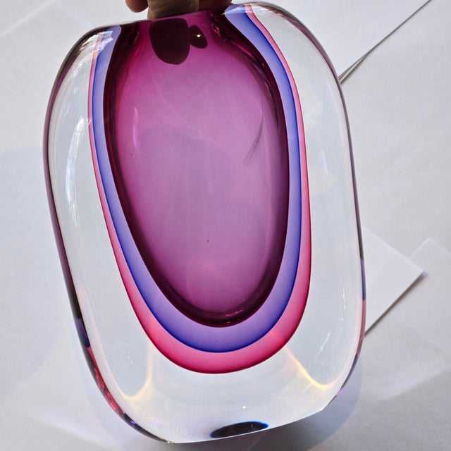 Late 20th Century Sommerso Art Glass Vase Hand Blown 7.5in Purple Blue Italian Murano For Sale - Image 5 of 8