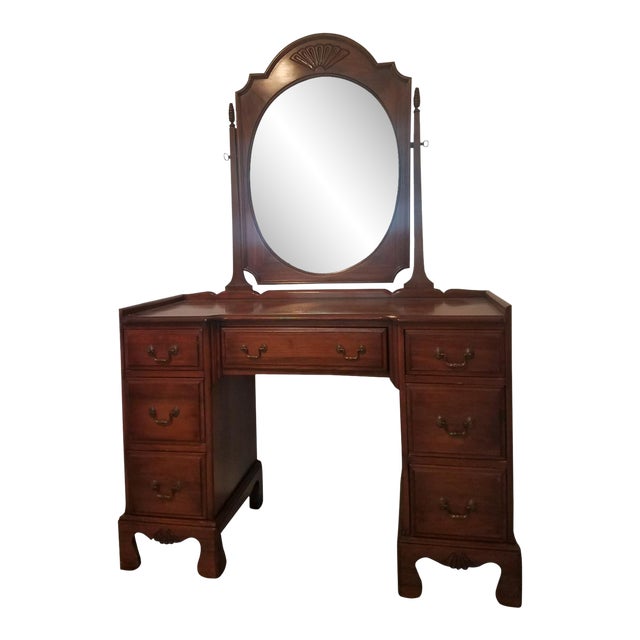 1940s Traditional Walnut Vanity Davis Cabinet Co. With Mirror For Sale