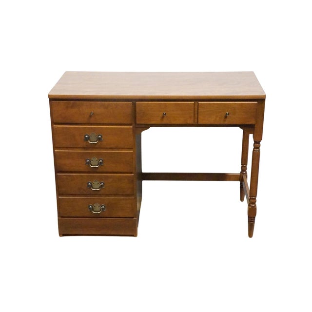 American Ethan Allen Heirloom Nutmeg Maple CRP Custom Room Plan 40" Student Writing Desk 10-4550p For Sale - Image 3 of 12