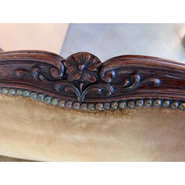 19th Century French Louis XV Period Carved Walnut Daybed For Sale - Image 10 of 12