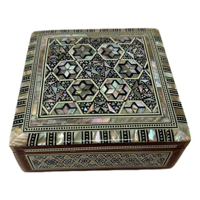Handmade Mahogany Jewelry Box – Natural Shell Inlay For Sale