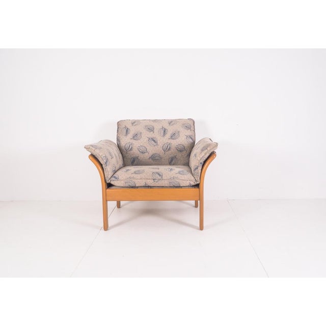 Vintage classic Stylish Scandinavian Armchair from the 90s. Sturdy high quality fabric with a pattern of a cocoa bean The...