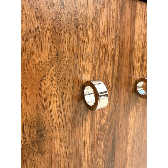 Mid-Century Modern Vintage Chrome and Faux Wood Etagere With Lighted Glass Shelves For Sale - Image 3 of 12