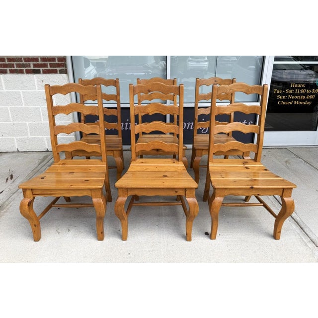 Early 21st Century 7 Piece Solid Pine Farmhouse Style Round Dining Set For Sale - Image 5 of 18