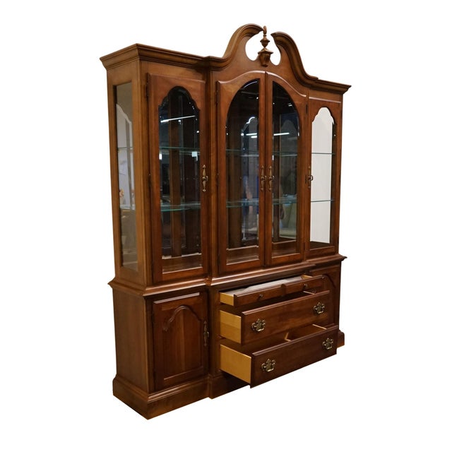 American Drew Solid Cherry Traditional Style 71" Buffet W. Lighted Display China Cabinet 752-840 / 752-841 For Sale In Kansas City - Image 6 of 12