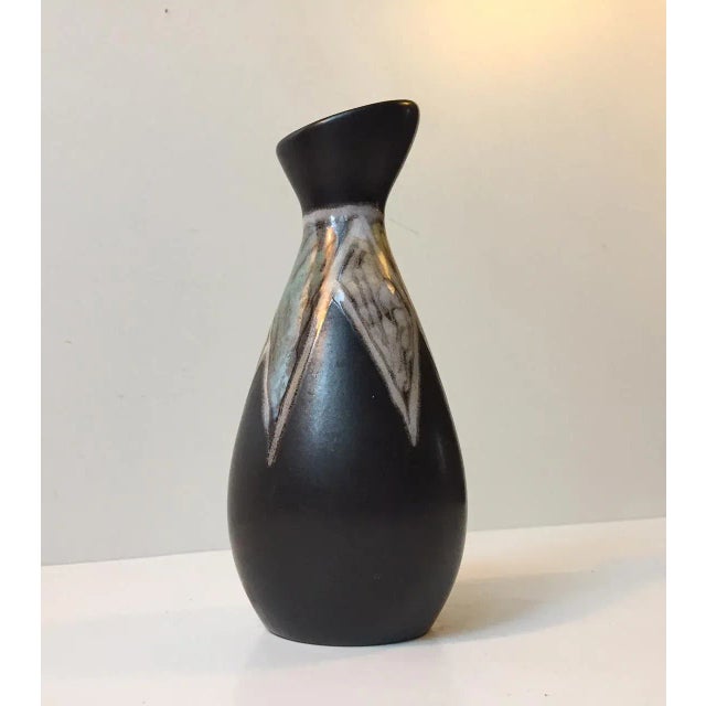 Mid-Century Modern Danish Modernist Burgundia Ceramic Vase by Svend Aage Holm-Sørensen for Søholm, 1950s For Sale - Image 3 of 5