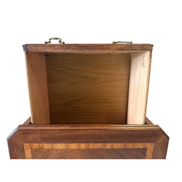 Wood 1982 Vintage Lane Altavista Chinese Chippendale Banded Mahogany Side Table For Sale - Image 7 of 9