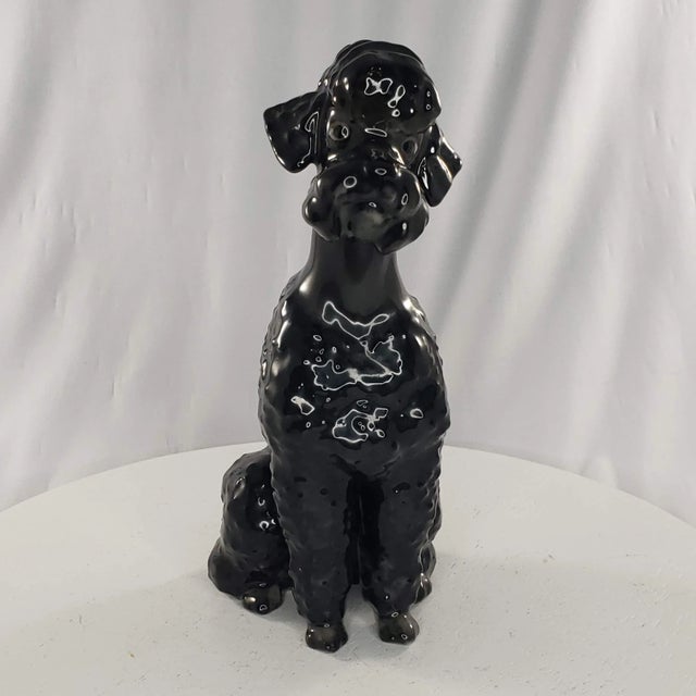 Hutscheneruther Mid 20th Century Hutschenreuther Black Poodle Figurine Sitting Hans Achtziger Germany Vintage For Sale - Image 4 of 12