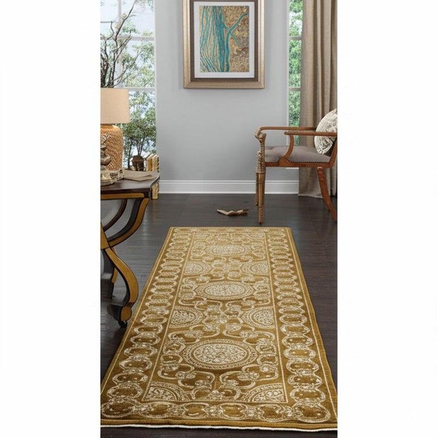 2020s 3x10 Brown Hand-Knotted Wool Rosette Chain Border Classic Traditional Carpet Rug For Sale - Image 5 of 7