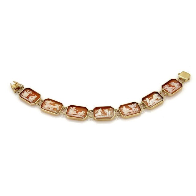 Shell Cameo 14k Rose Gold Carved Octagon Link Bracelet For Sale In Miami - Image 6 of 7