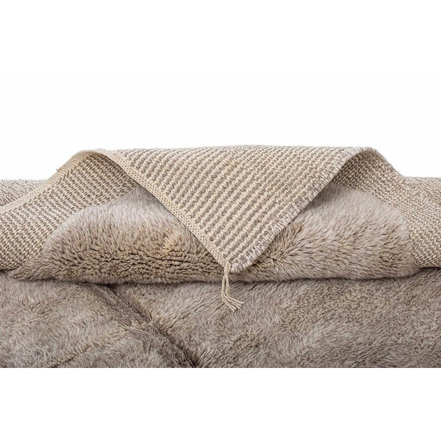 Hand-Knotted Wool Rug in Light Taupe and Desert Taupe by Azele Studio For Sale - Image 9 of 11