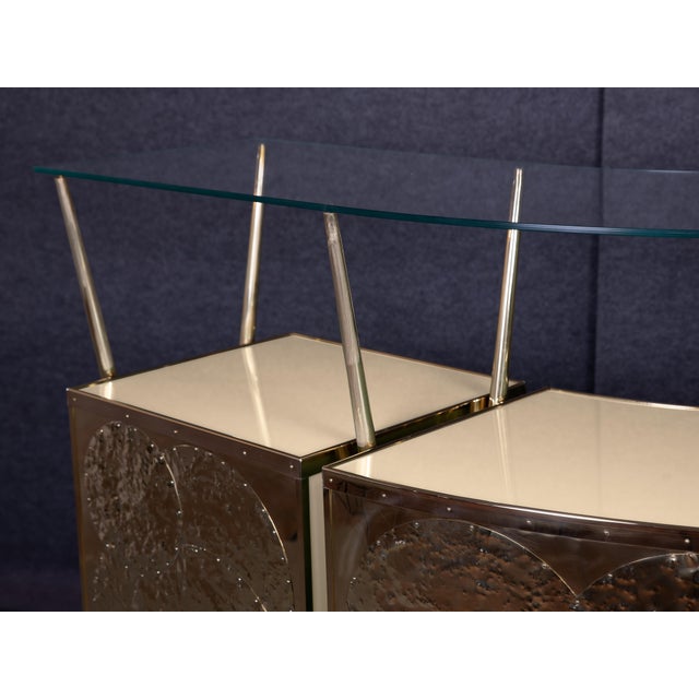 Contemporary Curved Cocktail Bar in Cream Murano Glass and Brass from Justfurnituress For Sale - Image 3 of 10