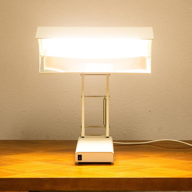 1960s Mid Century Modern Sadelite Table Lamp White Desk Lamp For Sale In Sacramento - Image 6 of 12