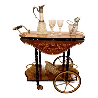 Vintage Colonial Sorrento Farfalla Drop Leaf Serving Trolley with Inlaid Brass Ornaments and Round Hinged Top, 1950s For Sale