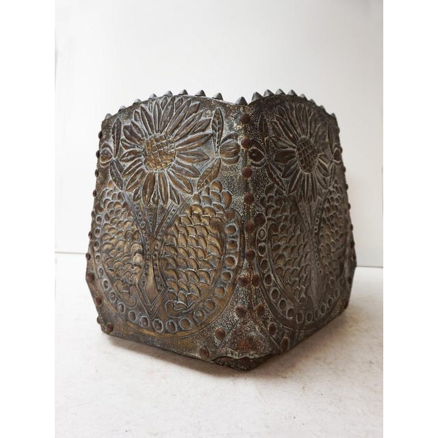 Art Nouveau Planter or Jardinier in Hardinated Brass and Copper, 1900s For Sale - Image 6 of 15