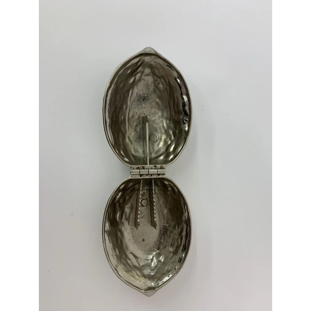 Dimensions: 7,5cm H, 12cm W, 9cm D Period: 1970's Condition: Good