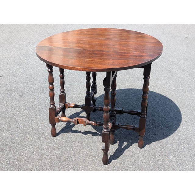 Early 20th Century English Mahogany William and Mary Style Gateleg Drop-Leaf Table With Turned Legs For Sale - Image 9 of 9