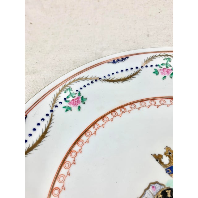 Early 20th Century Antique Serving Bowl With Shield Design For Sale - Image 5 of 11