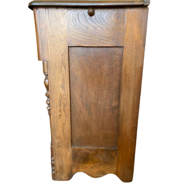 Chest of Drawers Dovetail Antique Dresser For Sale - Image 4 of 4