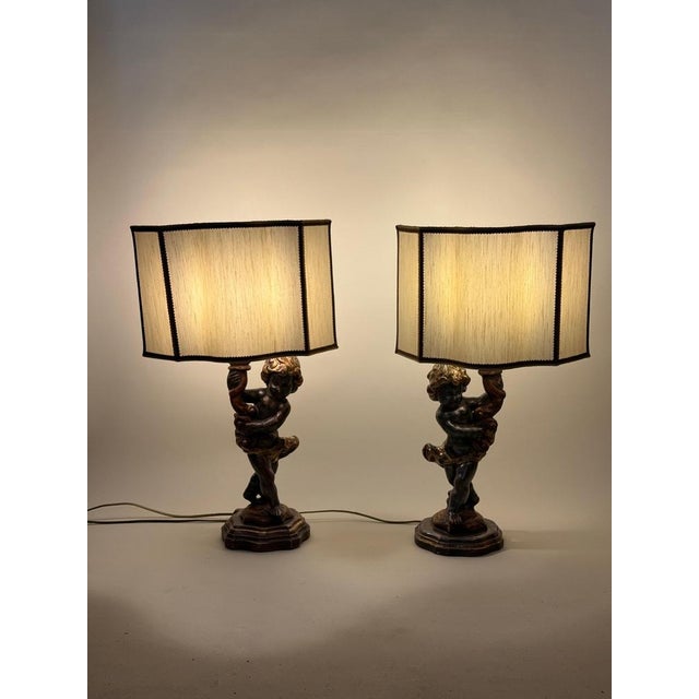 Italian Putti Table Lamps in Giltwood, 1970s, Set of 2 For Sale - Image 4 of 18