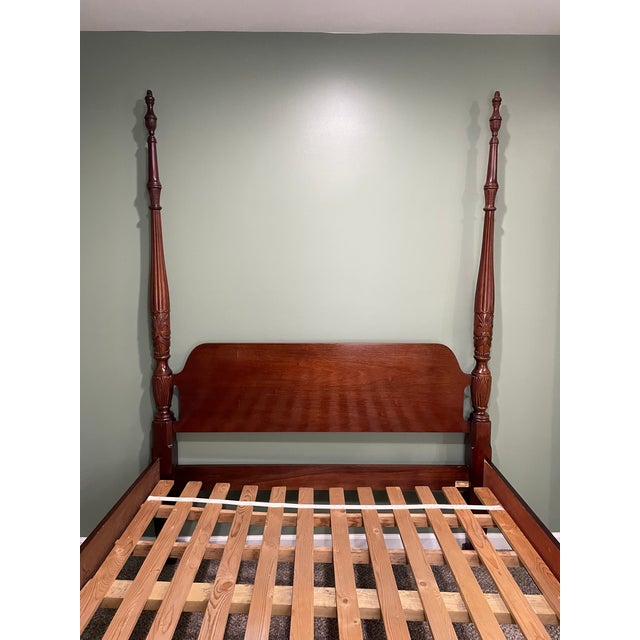 Thomasville Vintage Thomasville Mahogany Collection Queen Size Rice-Post Bed For Sale - Image 4 of 17