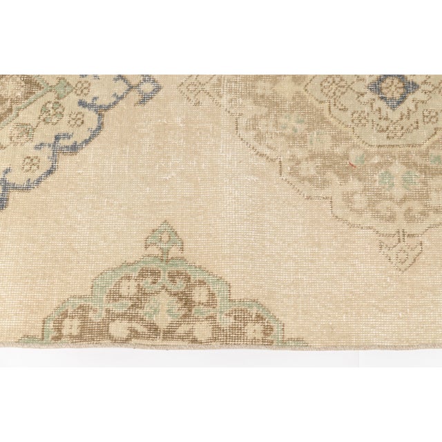 1950s Neutral Minimalist Area Rug For Sale - Image 9 of 9