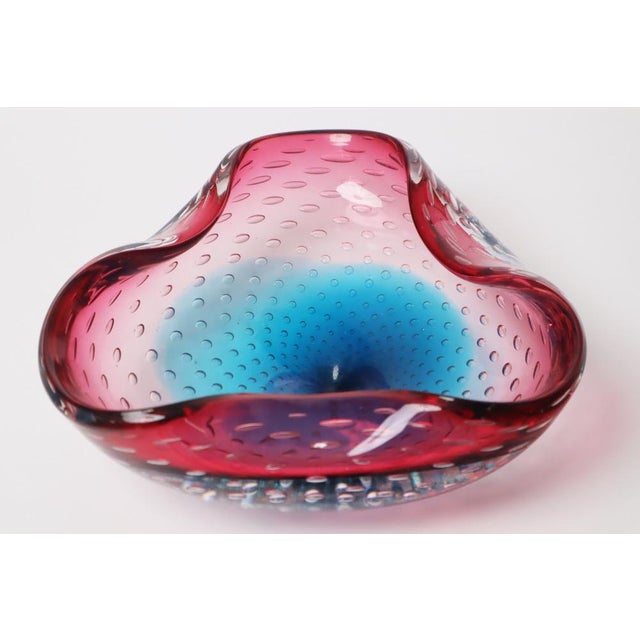 Green Large Pink and Turquoise Muranoglass Shell attributed to Venini by Carlo Scarpa, 1950s For Sale - Image 8 of 14