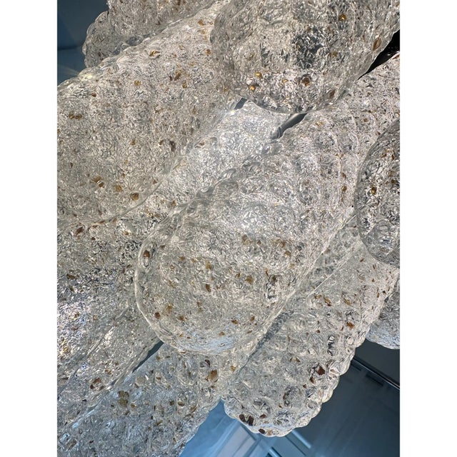 Luxury Mid-Century Venetian Chandelier – Black Nickel “Conchiglie” Murano Glass Cascade For Sale - Image 6 of 7