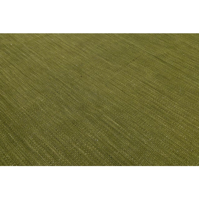 2020s Modern Solid Olive Green Kilim Area Rug – Handmade Flatweave Wool 10x16 For Sale - Image 5 of 11