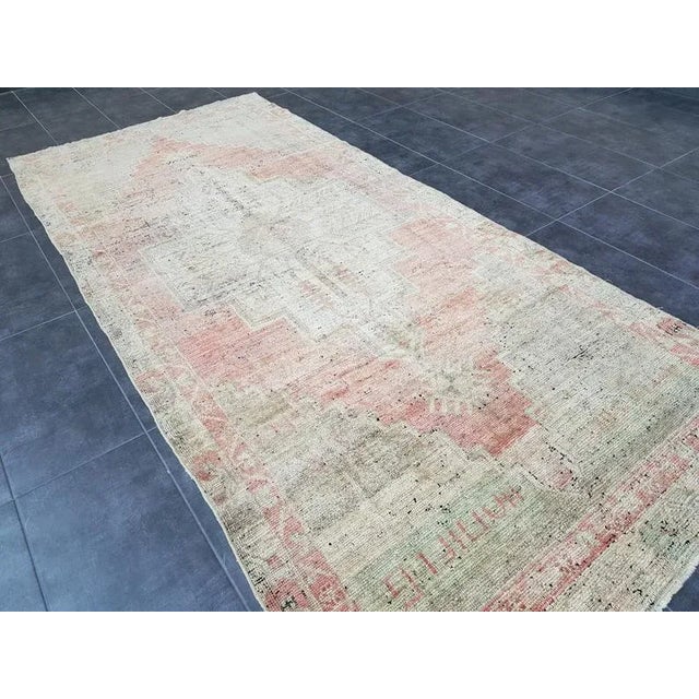 1960s Vintage Faded Rug- 4′3″ × 9′5″ For Sale - Image 9 of 11