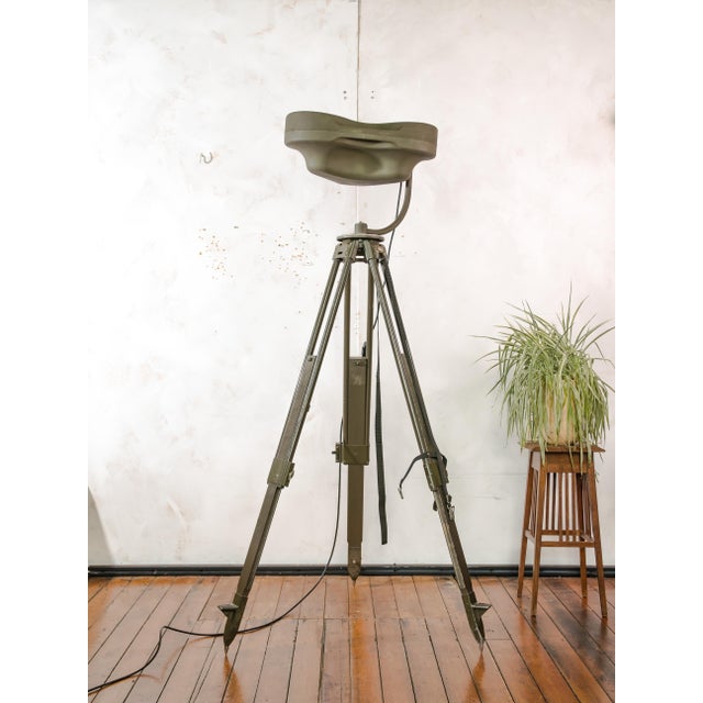 Military Surgical Floor Light from Heraeus Hanaulux London, Germany, 1990s For Sale - Image 3 of 18