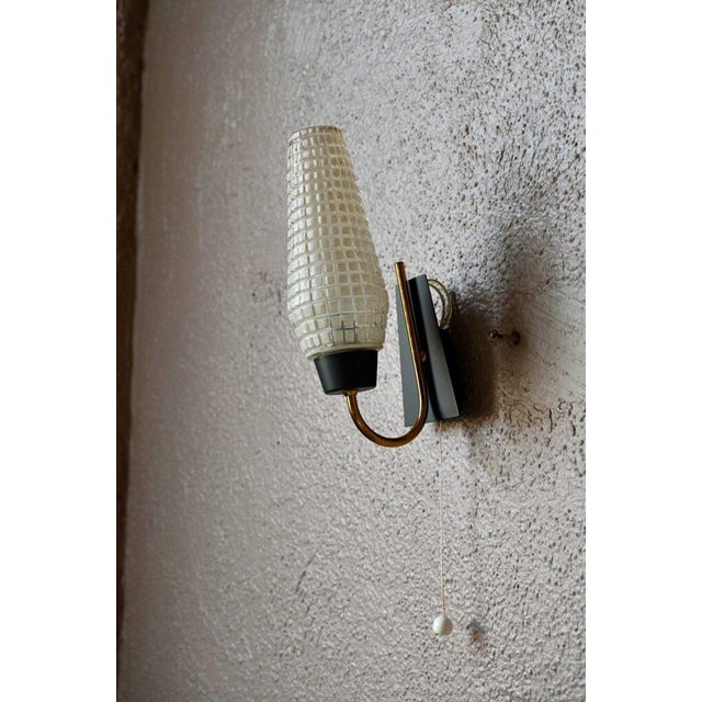 Mid-Century French Modernist Wall Sconces in Black and Gilt Metal and Printed Glass, 1950s, Set of 2 For Sale - Image 6 of 11