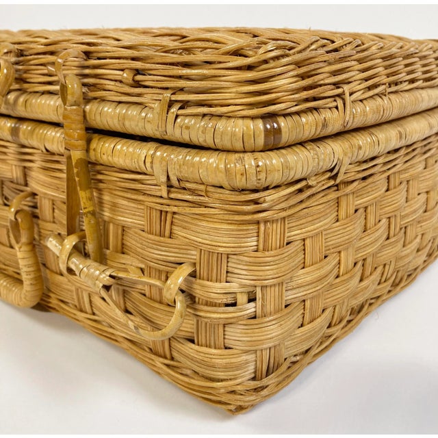 Late 20th Century Late 20th Century Wicker Picnic Basket For Sale - Image 5 of 8