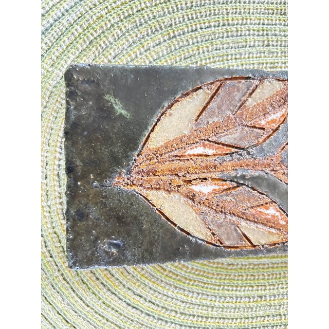 1950s Stoneware Plaque with Floral Decoration by Argonauts for Vallauris, France, 1950 For Sale - Image 5 of 9