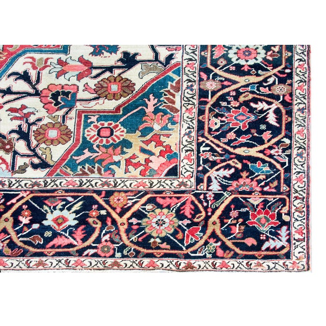 Late 19th Century Persian Serapi Rug For Sale - Image 14 of 16