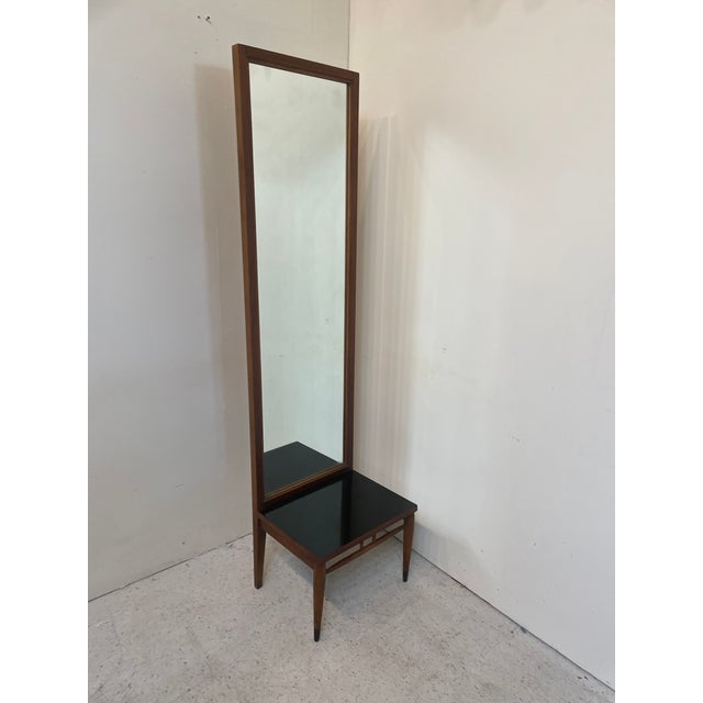 Tuxedo Mirror – Iconic Mid-Century Design Add a touch of refined elegance to your space with this Lane Co. Tuxedo Mirror,...